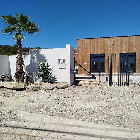Camping Les Lodges Du Lagon Calvisson Exterior foto